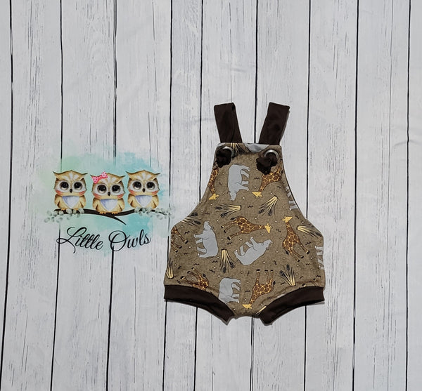 Reversible shorties overalls 3-6m (brown other side)